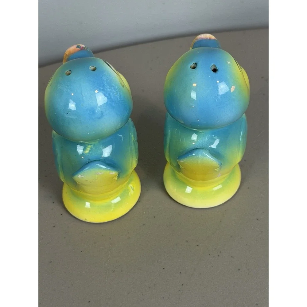 Vtg Blue Bird Japan Salt and Pepper Shakers and Baby Chick in Egg Shakers